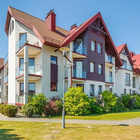 Lisi Jar, Sun & Snow