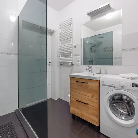 Sun & Snow Lisi Jar - Sezonowy Basen, Blisko Plazy, Sauna Apartament Jastrzębia Góra